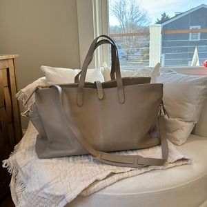Quince - Italian Leather Triple Compartment Weekender - Taupe